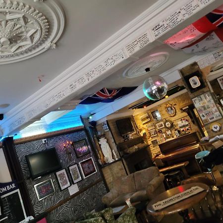 Les Fleurs Accommodation Dover Bagian luar foto