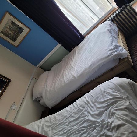 Les Fleurs Accommodation Dover Bagian luar foto