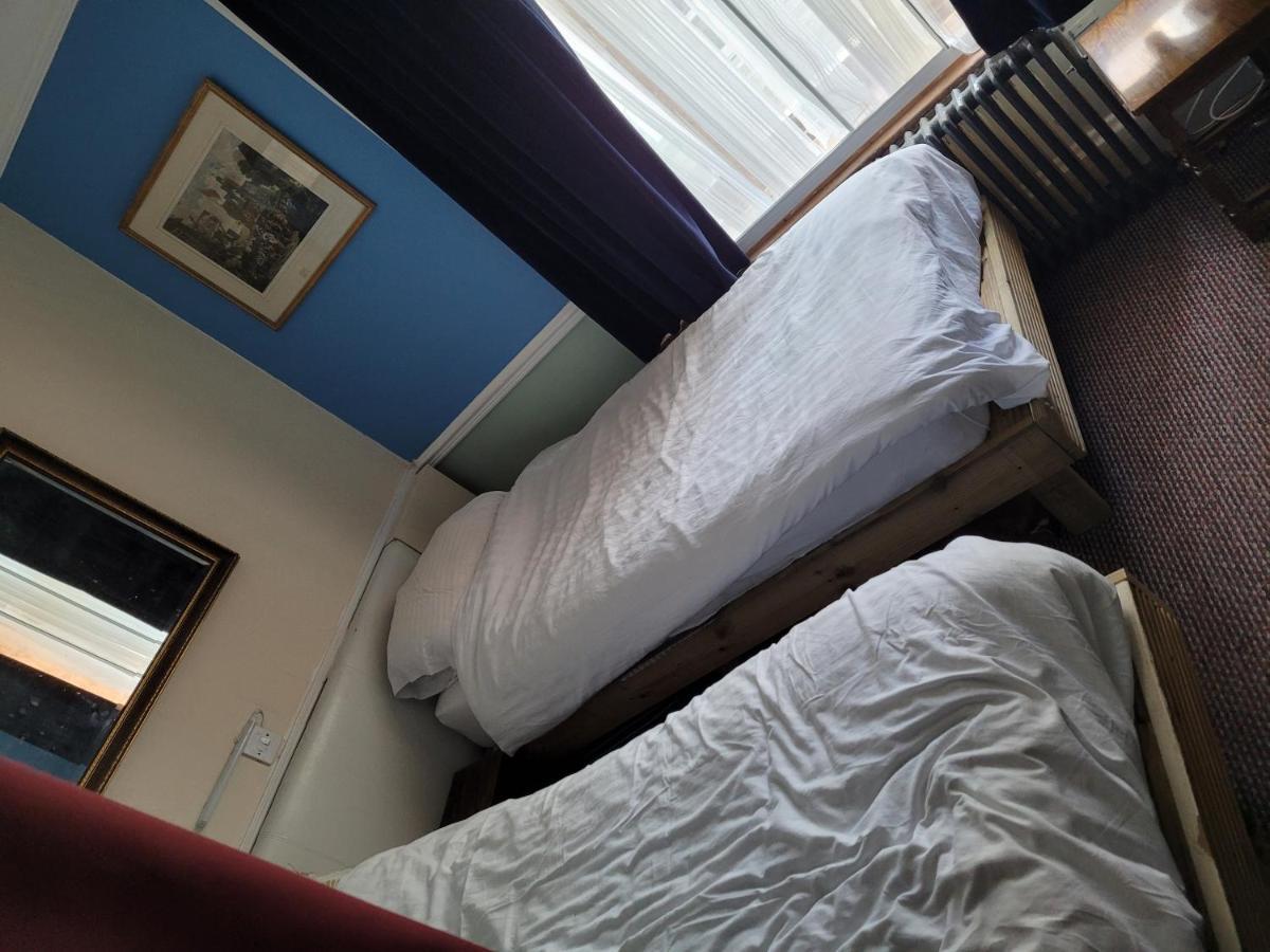 Les Fleurs Accommodation Dover Bagian luar foto